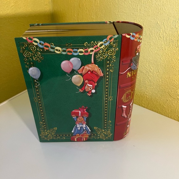 Night Before Christmas Book Tin - Picture 3 of 9